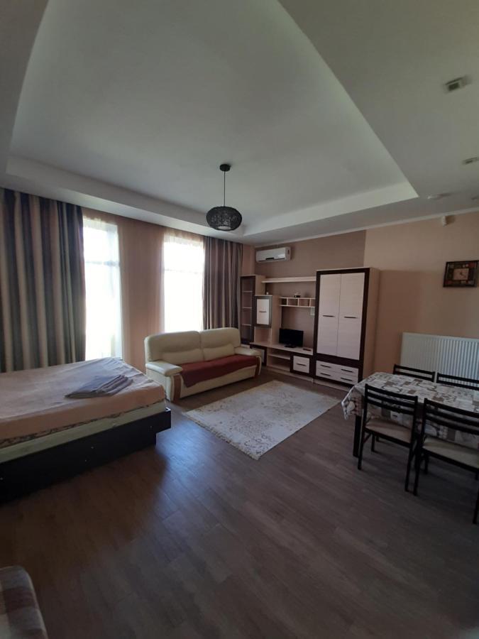 Guest House Chornomorsk Exterior photo