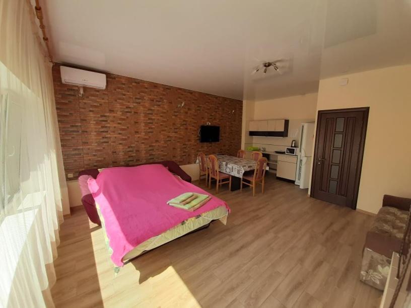 Guest House Chornomorsk Exterior photo